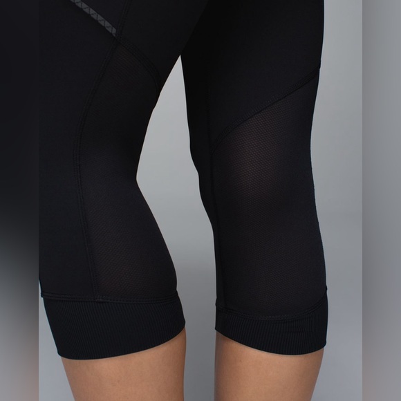 Lululemon Run For Fun Crop - Picture 4 of 11